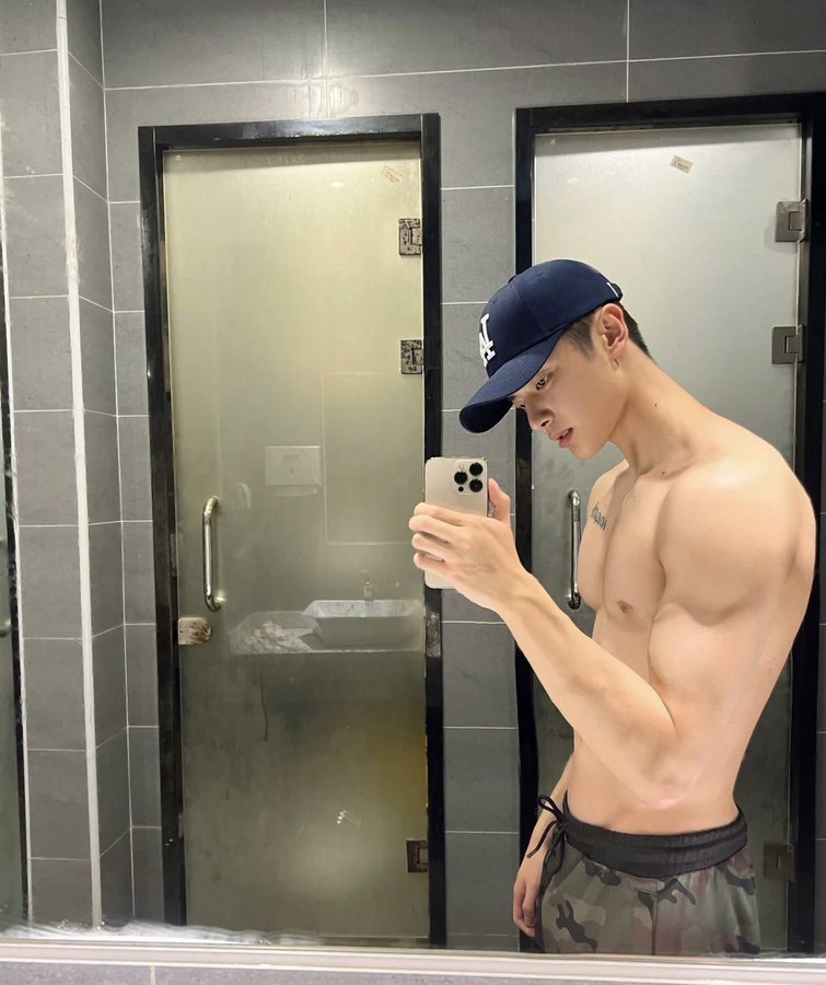 4444707_0.jpg