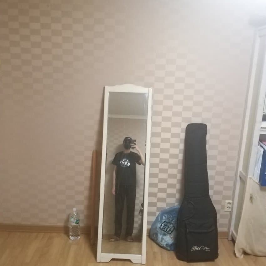 4347329_3.jpg