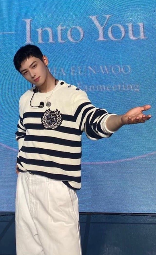 4955649_5.jpg